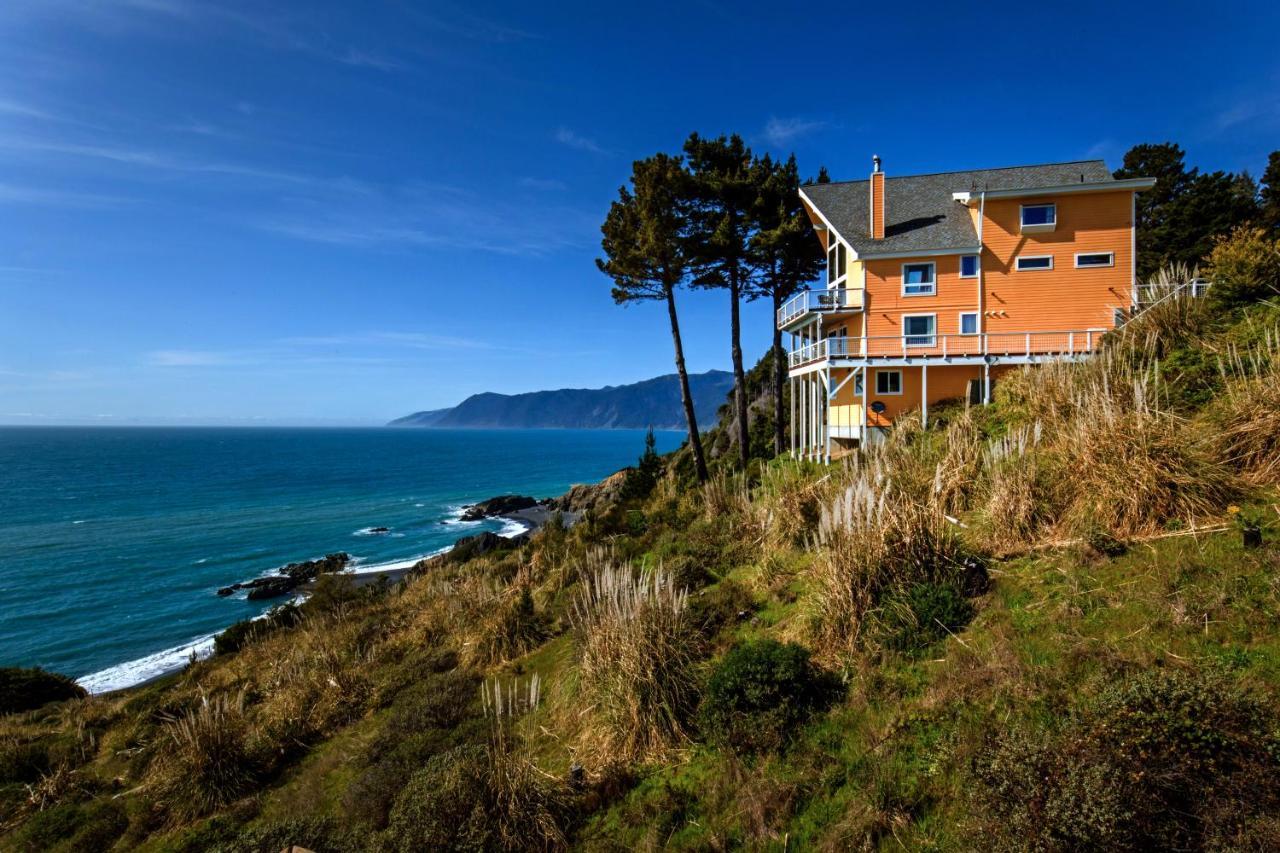 Amazing Oceanview 2 Bedroom Oceanfront! By Oceanviewhottubs Shelter Cove, Ca Tesla Ev Station Eksteriør billede