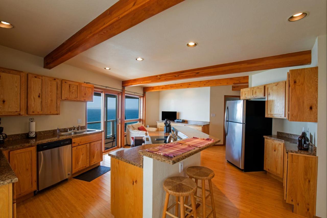 Amazing Oceanview 2 Bedroom Oceanfront! By Oceanviewhottubs Shelter Cove, Ca Tesla Ev Station Eksteriør billede