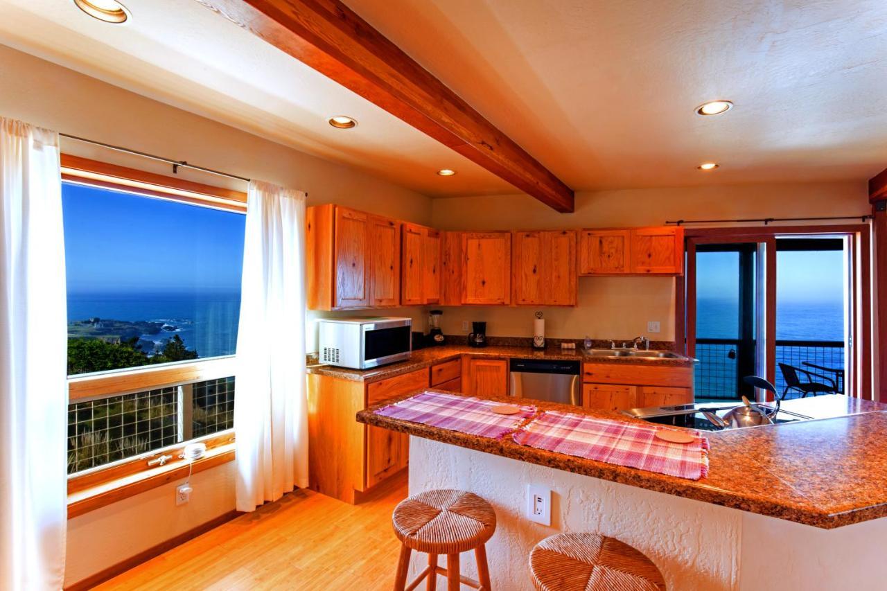 Amazing Oceanview 2 Bedroom Oceanfront! By Oceanviewhottubs Shelter Cove, Ca Tesla Ev Station Eksteriør billede